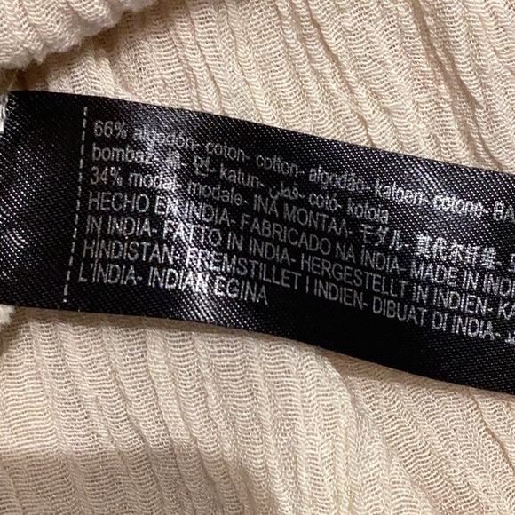 Zara. Zara Kaftan. Gorgeous newer kaftan. Slits up both sides. Super lightweight - Picture 7 of 8